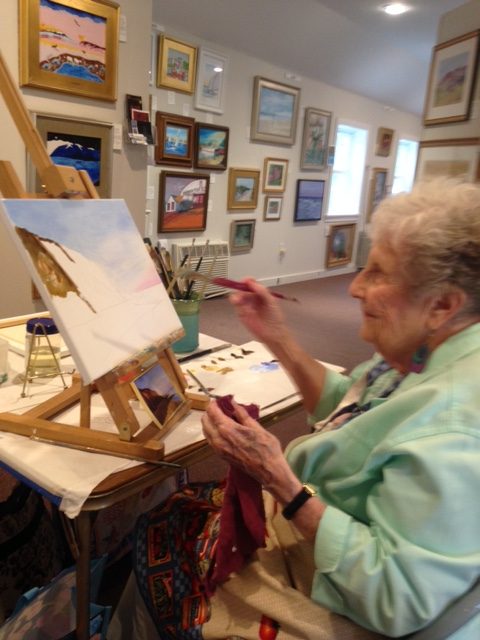 Marion Harcourt demonstrating at Meet The Artist, ©Guild of Harwich Artists